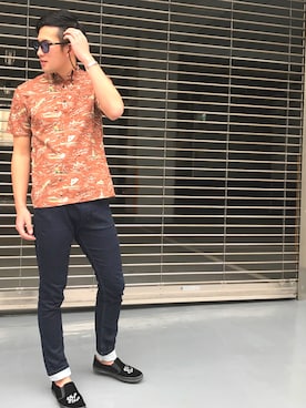 「BEAMS（ビームス）のアイテム（シャツ/ブラウス、ブラウン系）」を使った、KANさん（メンズ・180cm）の春コーディネート