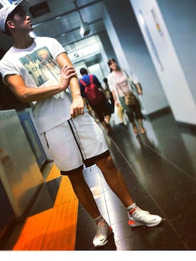 「HUF（ハフ）のアイテム（キャップ、ホワイト系）」を使った、KANさん（メンズ・180cm）の夏コーディネート