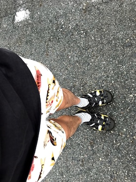 「KEEN（キーン）のアイテム（サンダル、ブラック系）」を使った、スーさん（メンズ・175cm）の夏コーディネート