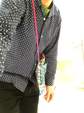 「GU（ジーユー）のアイテム（シャツ/ブラウス、ブルー系）」を使った、スーさん（メンズ・175cm）の秋コーディネート
