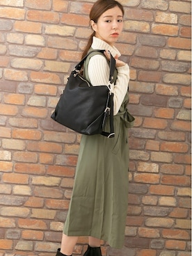 「カーキ×ホワイト」｜「アイテム（ジャンパースカート）」を使った、PREFERIR_webさん（レディース・160cm）の夏コーディネート