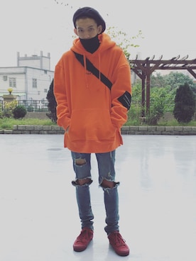 「Taiwan」｜「アイテム（財布/小物）」を使った、GigaLiuさん（メンズ・173cm）の秋コーディネート