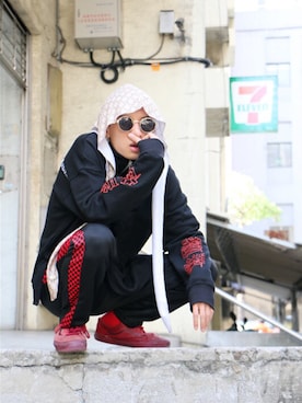 「Taiwan」｜「アイテム（財布/小物）」を使った、GigaLiuさん（メンズ・173cm）の秋コーディネート