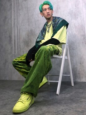 「no brand（ノーブランド）のアイテム（チノパンツ、グリーン系）」を使った、GigaLiuさん（メンズ・173cm）の秋コーディネート