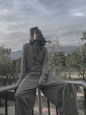 「ZARA（ザラ）のアイテム（その他トップス、グリーン系）」を使った、GigaLiuさん（メンズ・173cm）の秋コーディネート