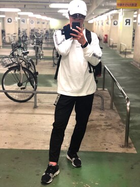 「UNDEFEATED （アンディフィーテッド）のアイテム（シューズ）」を使った、takeruさん（メンズ・173cm）の春コーディネート