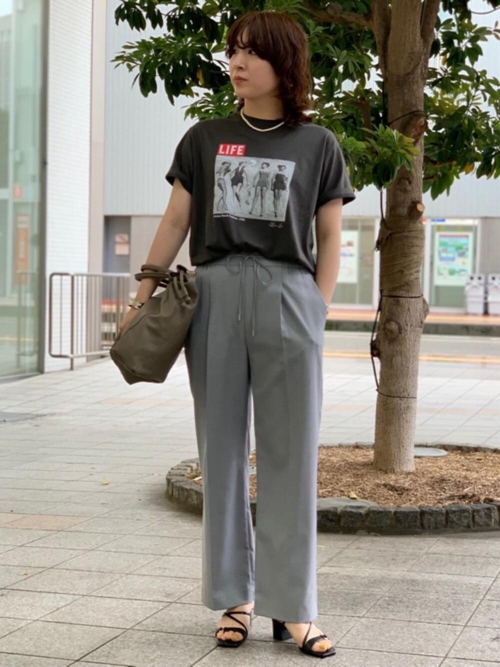 「Tシャツ/カットソー、👟バッグ、ぱんつ、□骨格ナチュラル」｜「GOOD ROCK SPEEDの[ 別注 ] [ グッドロックスピード ]◆SC Good Rock Speed × GLR LIFE ショートスリーブ Tシャツ（Tシャツ/カットソー、ブラック系）」を使った、tobiyama_mさん（レディース・167cm）の夏コーディネートの1枚目の写真