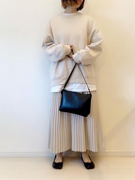 「GU（ジーユー）のアイテム（スウェット、ベージュ系）」を使った、ゆきさん（レディース・163cm）の冬コーディネート