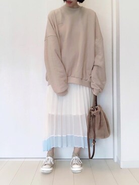 「miteのアイテム（スウェット、ベージュ系）」を使った、ゆきさん（レディース・163cm）の秋コーディネート