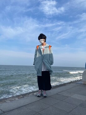 「off white（オフホワイト）のアイテム（バッグ）」を使った、れさん（メンズ・172cm）の春コーディネート