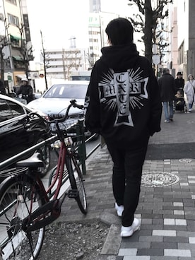「HAMNETT（ハムネット）のアイテム（パンツ）」を使った、25skeilさん（メンズ・173cm）の春コーディネート
