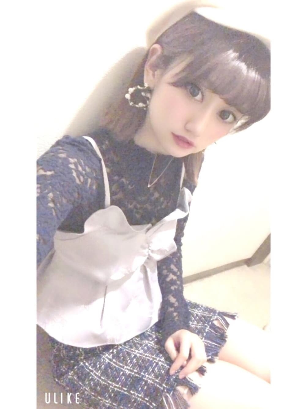 「レース、ビスチェ、ツィード、冬コーデ、オトナ女子、衣装、ライブ、ピアノ、キャスケット、バンドマン」｜「E hyphen world galleryのアイテム（シャツ/ブラウス、ブルー系）」を使った、Sherry(ふぁんるー)さん（レディース・160cm）の冬コーディネートの1枚目の写真