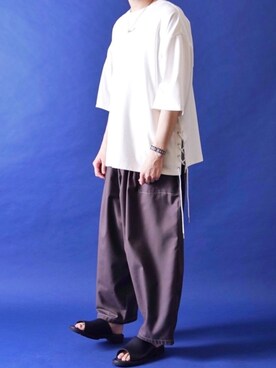 「CASPER JOHN（キャスパージョン）のSide Lace Mockneck Big T-shirts/サイドレースモックネックビッグT（Tシャツ/カットソー、ホワイト系）」を使った、みぎたさん（メンズ・178cm）の春コーディネート