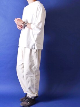 「CASPER JOHN（キャスパージョン）のアイテム（Tシャツ/カットソー、ホワイト系）」を使った、みぎたさん（メンズ・178cm）の春コーディネート