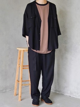 「CASPER JOHN（キャスパージョン）のChief Petty Officer Shirts Cardigan/CPOシャツカーディガン（セットアップ対応）（シャツ/ブラウス、ブラック系）」を使った、みぎたさん（メンズ・178cm）の春コーディネート