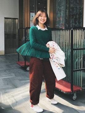 「盐系风格」｜「アイテム（チノパンツ）」を使った、贰玖八さん（レディース・169cm）の冬コーディネート