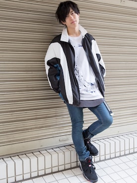 「CASPER JOHN AIVER（キャスパージョンアイバー）のアイテム（パンツ）」を使った、AIVERさん（メンズ・171cm）の春コーディネート