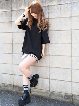 「UNIF」｜「アイテム（スウェット）」を使った、AIVERさん（レディース・162cm）の春コーディネート