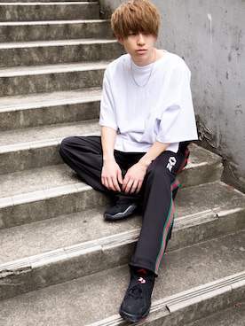 「CASPER JOHN AIVER（キャスパージョンアイバー）のアイテム」を使った、AIVERさん（メンズ・171cm）の春コーディネート