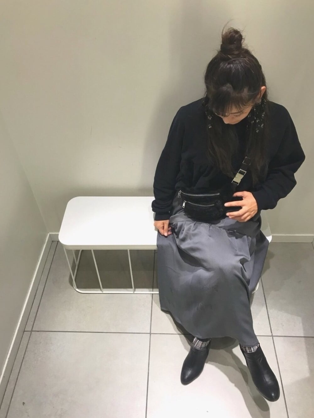 「大人カジュアル、ZARA、着物、kimono、着物リメイク、リメイク、古着、ootd、着物アンティーク、リメイクスカート」｜「Handmadeのアイテム（スカート、グレー系）」を使った、Noriさん（レディース・164cm）の冬コーディネートの1枚目の写真