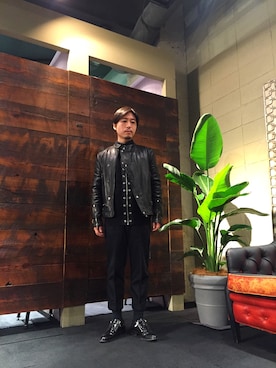 「ディーゼル」｜「アイテム（ライダースジャケット）」を使った、shimodaさん（メンズ・167cm）の秋コーディネート