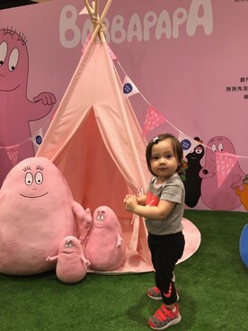 「NIKE（ナイキ）のアイテム（トップス、グレー系）」を使った、Eri Copeland さん（レディース）の夏コーディネート