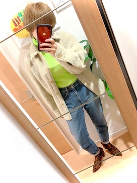 「蛍光カラー」｜「アイテム（その他アウター）」を使った、pumiさん（レディース・162cm）の冬コーディネート
