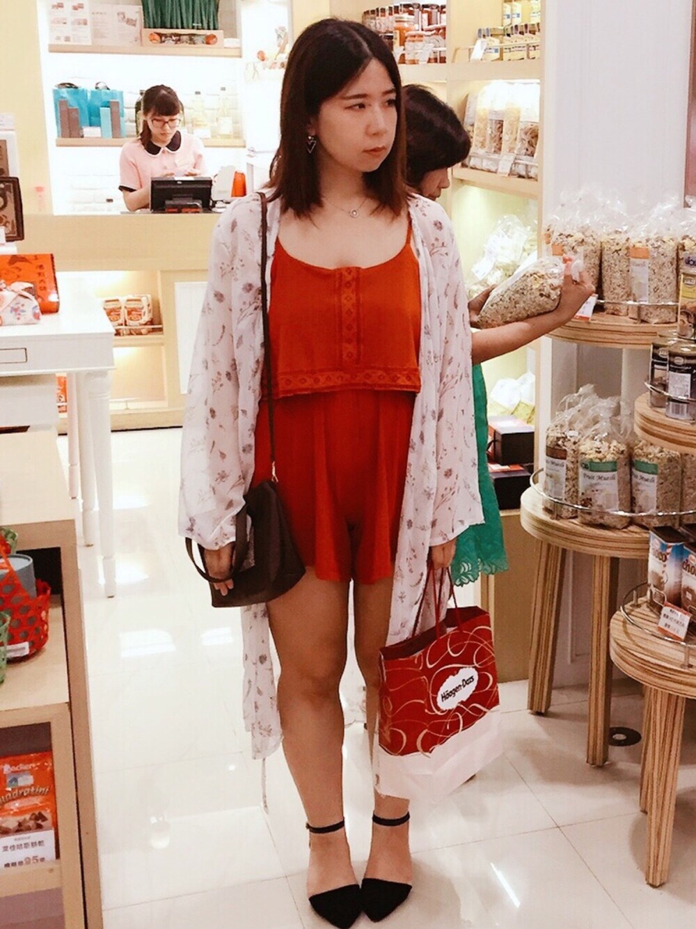 「summer、Taiwan、taiwangirl、girl」｜「no brandのアイテム（その他アウター、ホワイト系）」を使った、Min-Eさん（レディース・165cm）の夏コーディネートの1枚目の写真