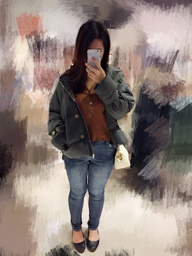 「アイテム（その他トップス、ブラウン系）」を使った、Min-Eさん（レディース・165cm）の冬コーディネート