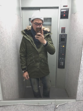「TOMMY HILFIGER（トミーヒルフィガー）のアイテム（マフラー）」を使った、しょうたさん（メンズ・180cm）の冬コーディネート