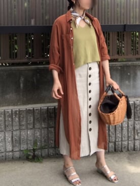 「シャツワンピを羽織る」｜「アイテム（シャツワンピース）」を使った、hitoponさん（レディース・160cm）の春コーディネート