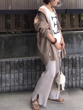 「リブニットパンツ」｜「アイテム（サンダル）」を使った、hitoponさん（レディース・160cm）の秋コーディネート