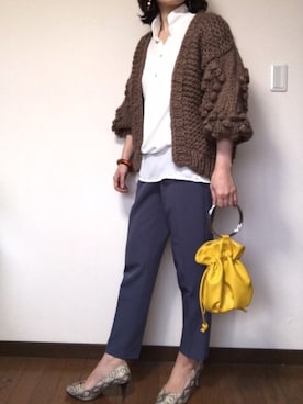 「イエローバッグ」｜「アイテム（パンプス）」を使った、hitoponさん（レディース・160cm）の冬コーディネート
