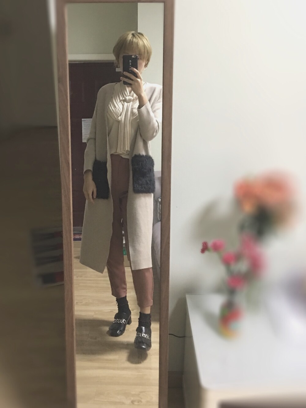 「秋コーデ、ootd」｜「stradivariusのアイテム（ノーカラージャケット、ベージュ系）」を使った、Ceciさん（レディース・173cm）の秋コーディネートの1枚目の写真
