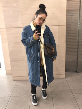 「LouisVuitton」｜「アイテム（デニムジャケット）」を使った、Kuwabara Maiさん（レディース・160cm）の冬コーディネート