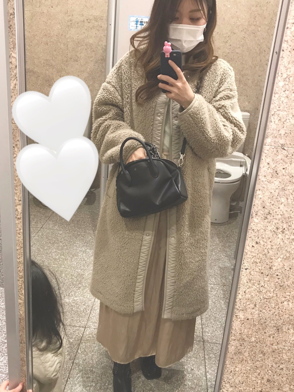 「シンプル、今日のコーデ、冬コーデ、淡色コーデ、プチプラコーデ、オトナカジュアル、オトナ女子、ベージュ、ベージュコーデ」｜「UNIQLOのボアフリースノーカラーコート（その他アウター、ベージュ系）」を使った、coco.  さん（レディース・162cm）の冬コーディネートの1枚目の写真
