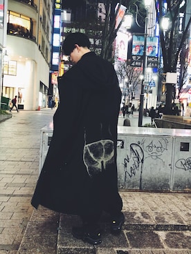 「Yohji Yamamoto（ヨウジヤマモト）のアイテム（ダウンジャケット/コート）」を使った、とっつーさん（メンズ・180cm）の秋コーディネート