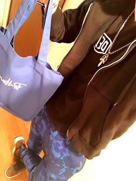 「NIKE SPORTSWEAR（ナイキスポーツウェアー）のアイテム（その他パンツ）」を使った、SHOGO.Uさん（メンズ・185cm）の秋コーディネート
