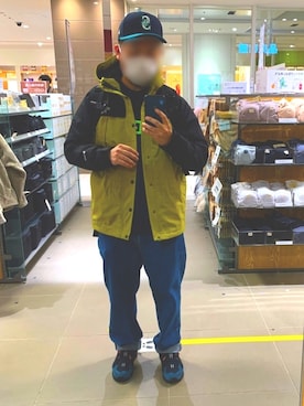 「carhartt」｜「アイテム（マウンテンパーカー）」を使った、masamaxさん（メンズ・167cm）の冬コーディネート