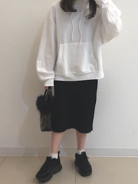 「FOREVER 21（フォーエバー トゥエンティーワン）のアイテム（スニーカー）」を使った、rei♡さん（レディース・150cm）の秋コーディネート
