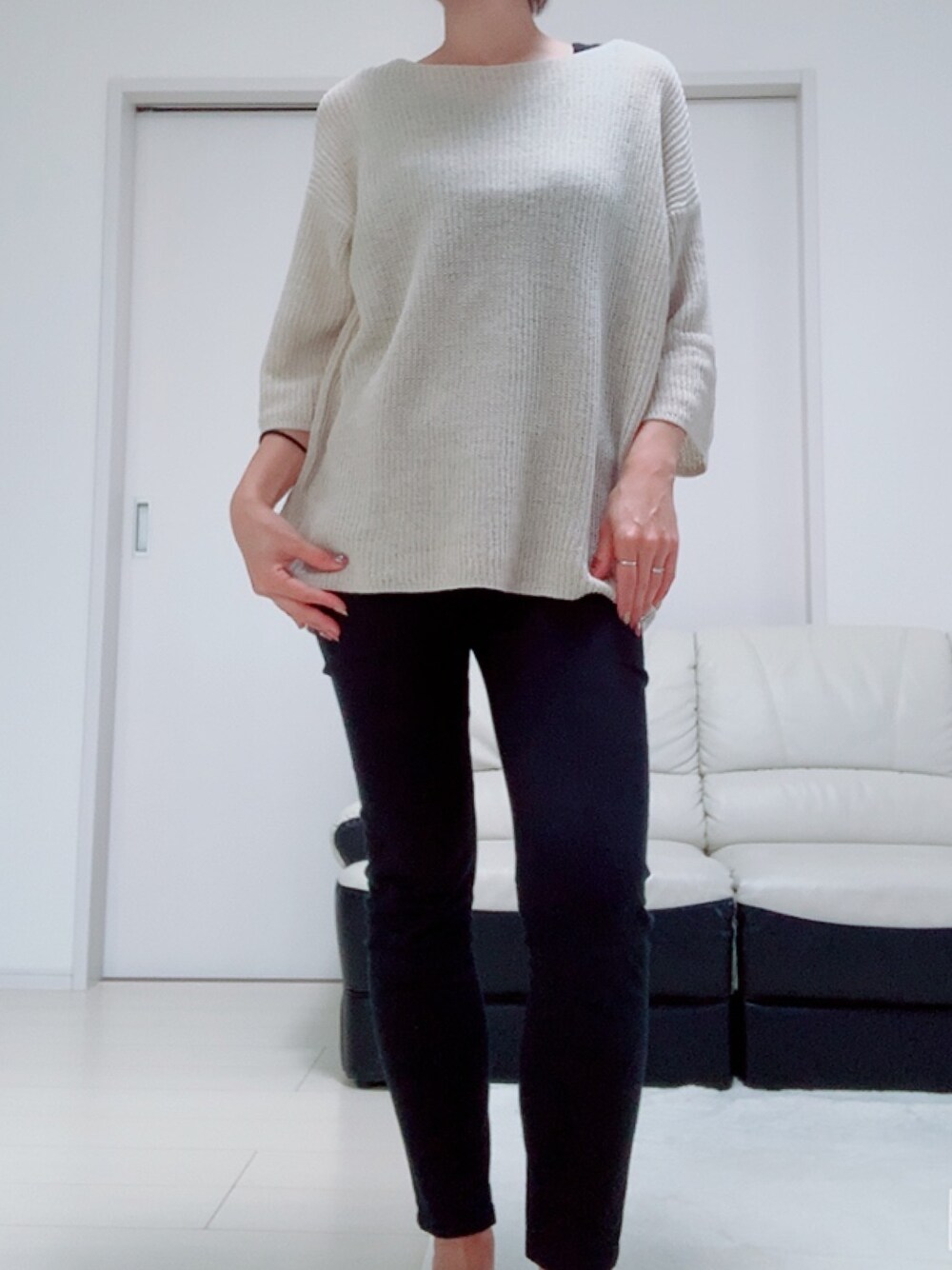 「シンプル、オトナカジュアル、楽チンコーデ、ootd、ママコーデ、パンツスタイル、リモートワーク」｜「LEPSIMのアイテム（ニット/セーター、ベージュ系）」を使った、M.Yさん（レディース・160cm）の夏コーディネートの1枚目の写真