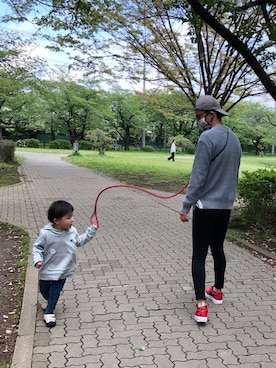 「UNIQLO（ユニクロ）のWOMEN ウルトラストレッチジーンズ（デニムパンツ）」を使った、𓆉𝑅𝑌𝑈𝐻𝑂𓆉さん（メンズ・180cm）の春コーディネート