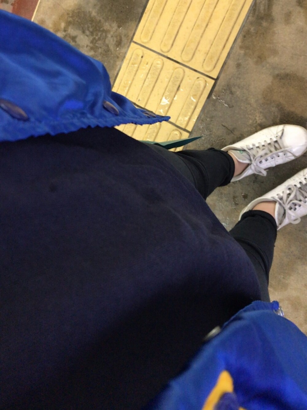 「POLO RALPH LAURENのアイテム（トップス、ブルー系）」を使った、の こ の こさん（レディース・166cm）の春コーディネートの1枚目の写真