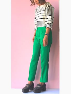 「アイテム（ローファー、グレー系）」を使った、R&E_REZOY本部staffさん（レディース・162cm）の秋コーディネート