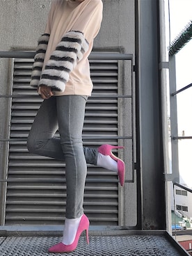 「R&E（アールアンドイー）のアイテム（パンプス）」を使った、R&E_REZOY本部staffさん（レディース・162cm）の冬コーディネート