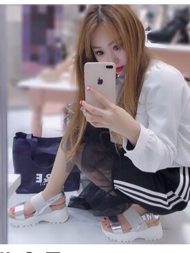 「R&E（アールアンドイー）のアイテム（サンダル）」を使った、R&E_REZOY本部staffさん（レディース・160cm）の春コーディネート