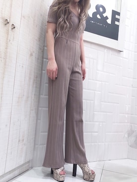 「R&E（アールアンドイー）のアイテム（サンダル）」を使った、R&E_REZOY本部staffさん（レディース・155cm）の春コーディネート