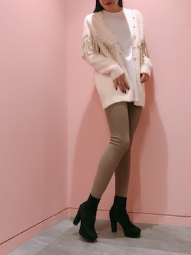 「R&E渋谷109スタッフコーデ」｜「アイテム（ブーツ）」を使った、R&E_REZOY本部staffさん（レディース・164cm）の冬コーディネート