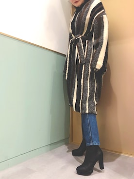 「REZOY（リゾイ）のアイテム（ブーツ）」を使った、R&E_REZOY本部staffさん（レディース・164cm）の冬コーディネート