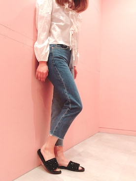 「R&E（アールアンドイー）のアイテム（サンダル）」を使った、R&E_REZOY本部staffさん（レディース・164cm）の春コーディネート